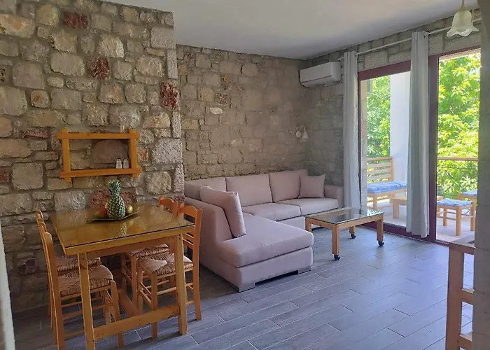 Tropical Garden Rhodes Apartment Faliraki