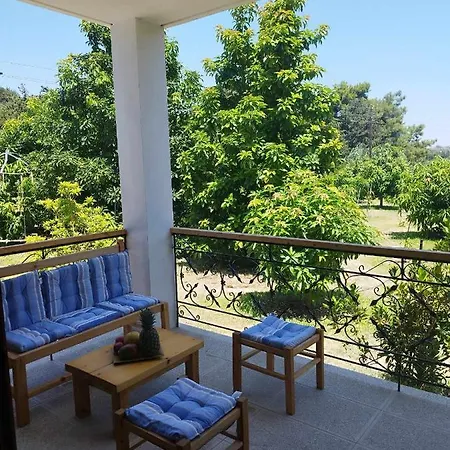 Daire Tropical Garden Rhodes *