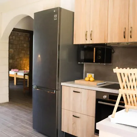 Tropical Garden Rhodes 아파트